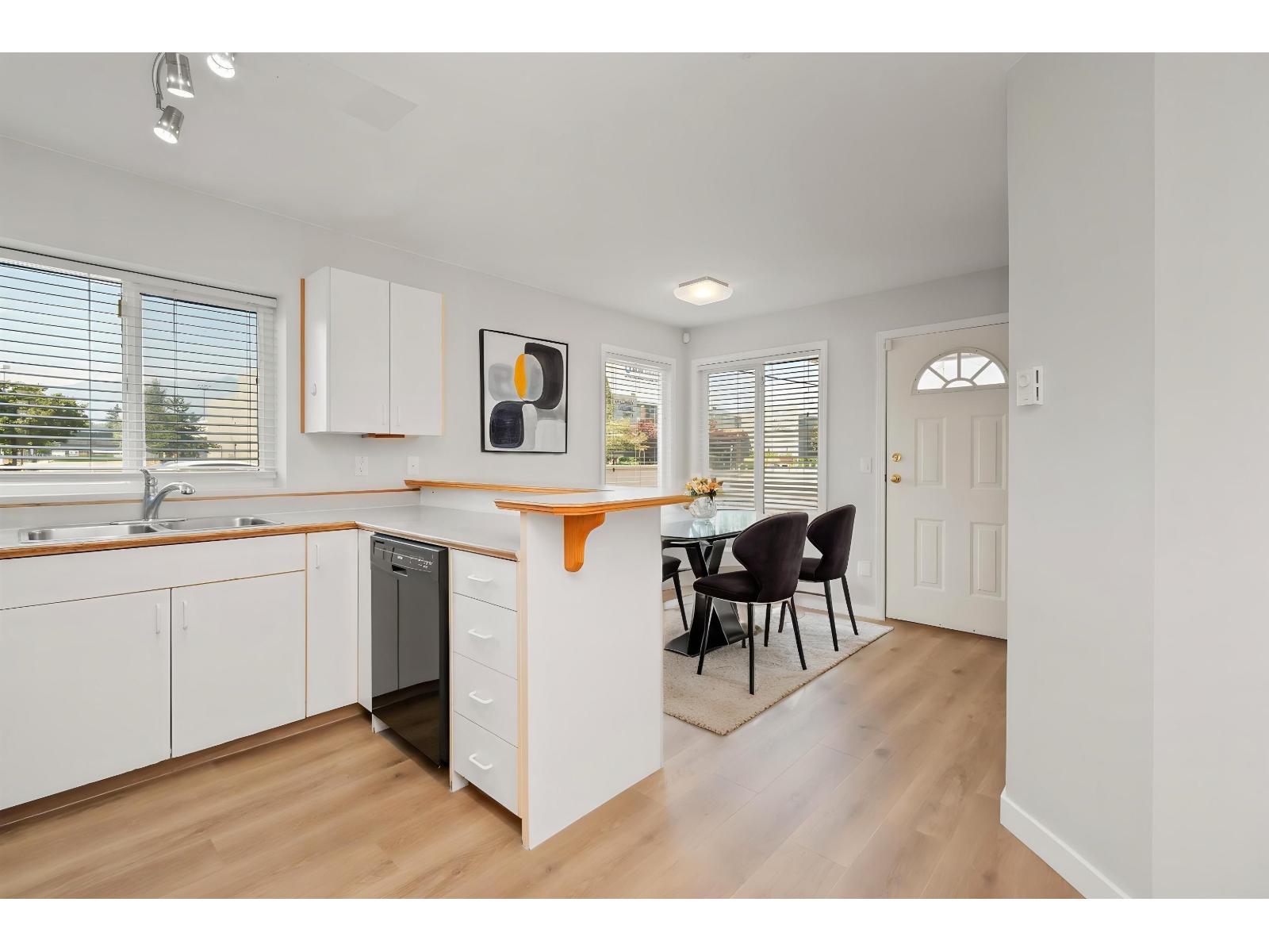 1 9206 CORBOULD STREET, Chilliwack Proper West