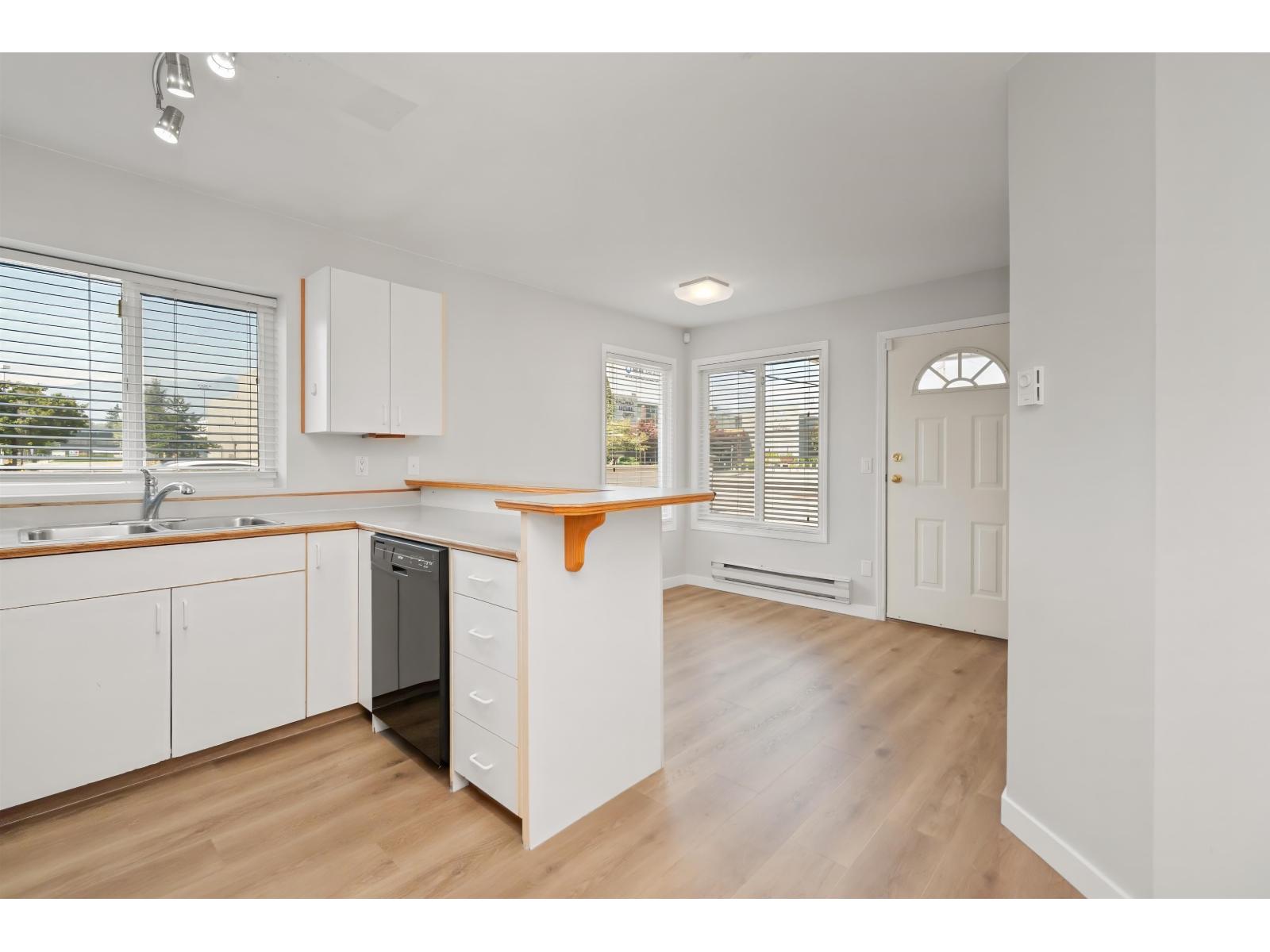 1 9206 CORBOULD STREET, Chilliwack Proper West