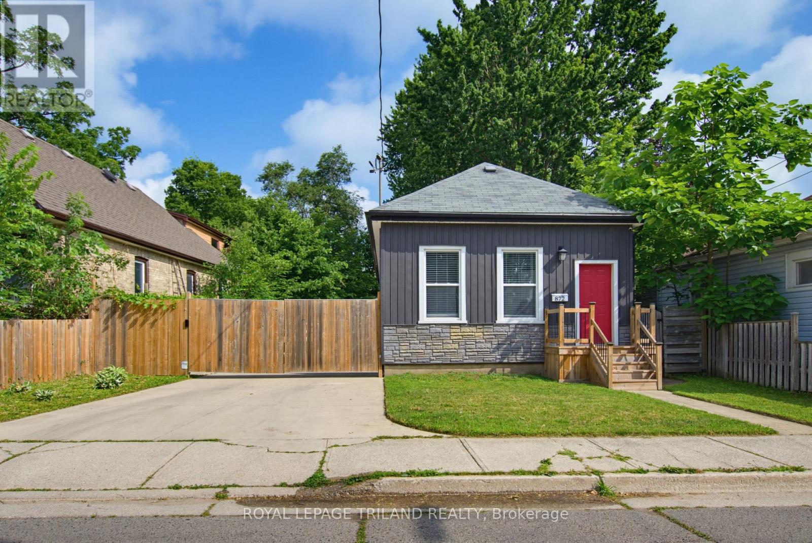 872 STEDWELL STREET