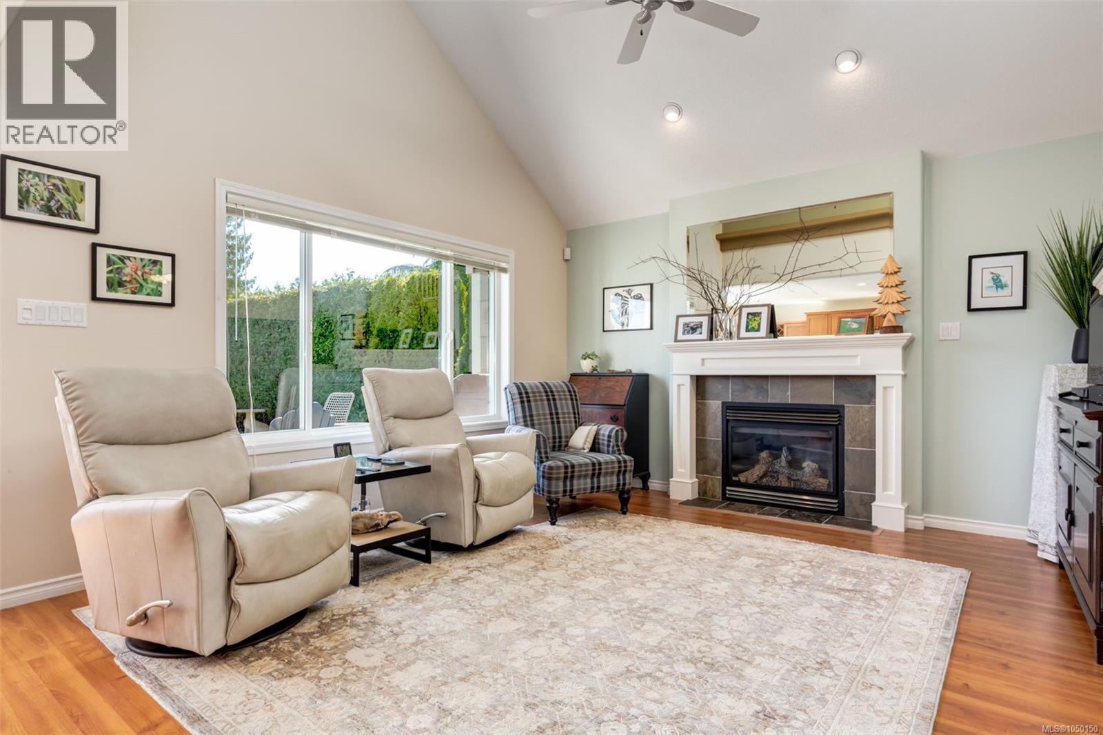 1153 Roberton Blvd