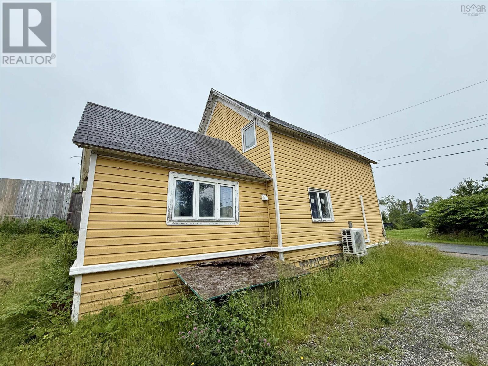 21 Leslie Lane - Photo 4