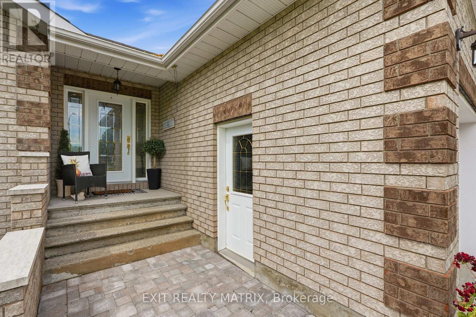16 RICHELIEU STREET