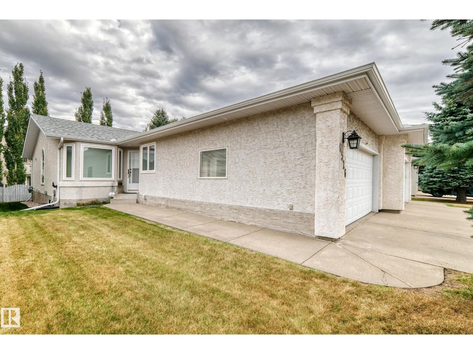 6526 158 AV NW