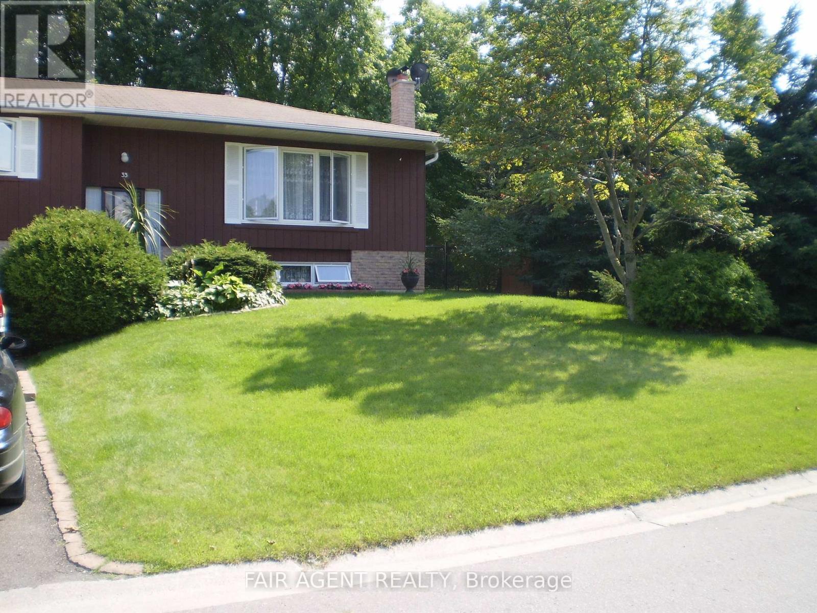 33 MAYNARD DRIVE