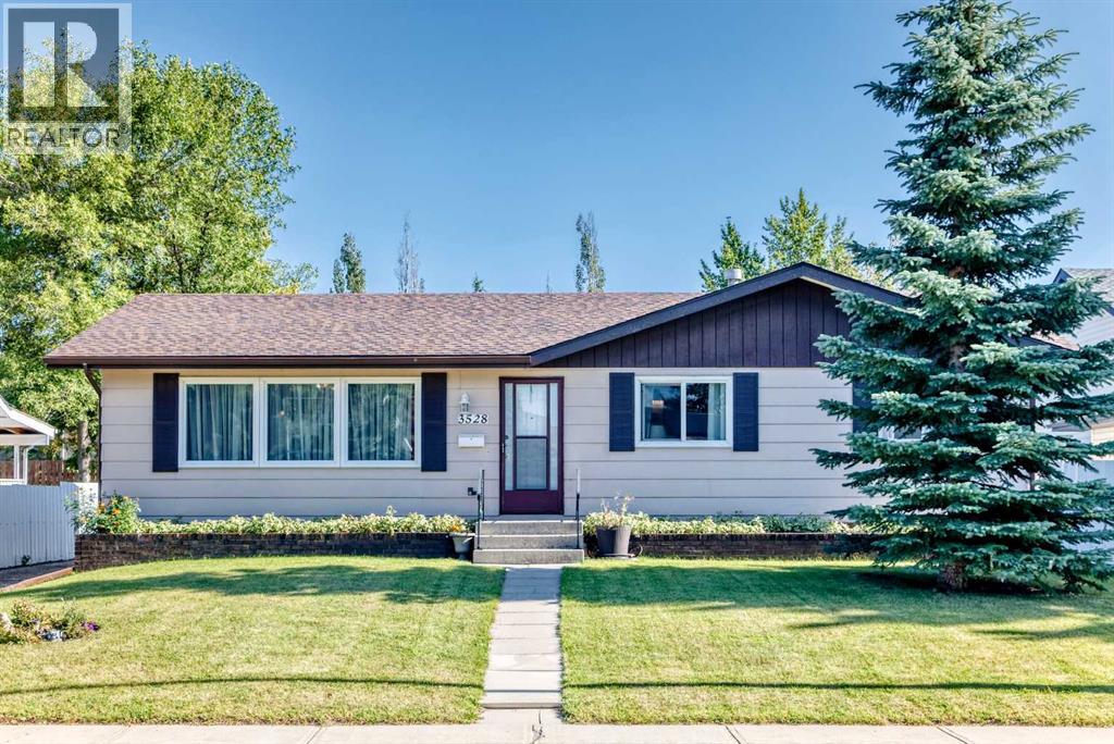 3528 50 AVENUE, INNISFAIL, AB T4G 1J1 - Image 3463456976.jpeg?d=l