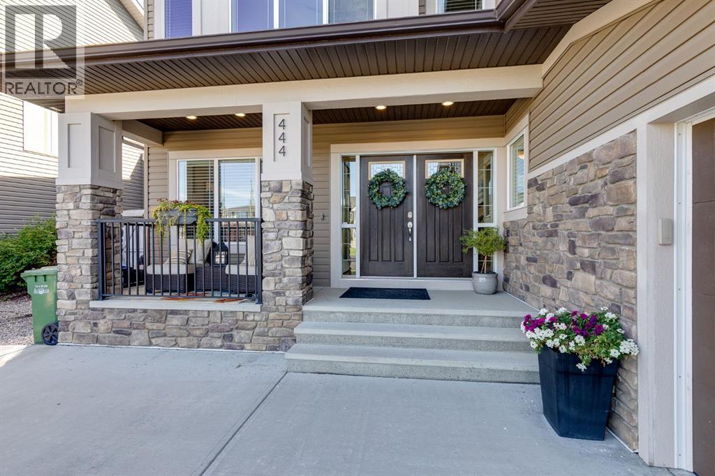 444 Canals Boulevard SW