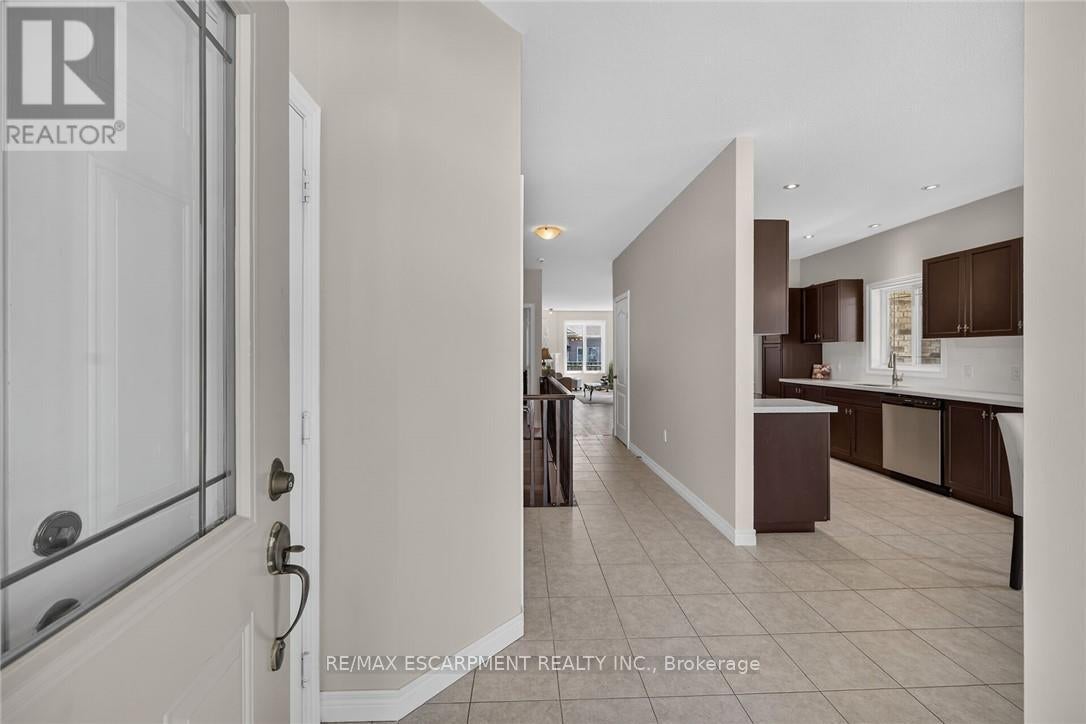 14 ECKER LANE