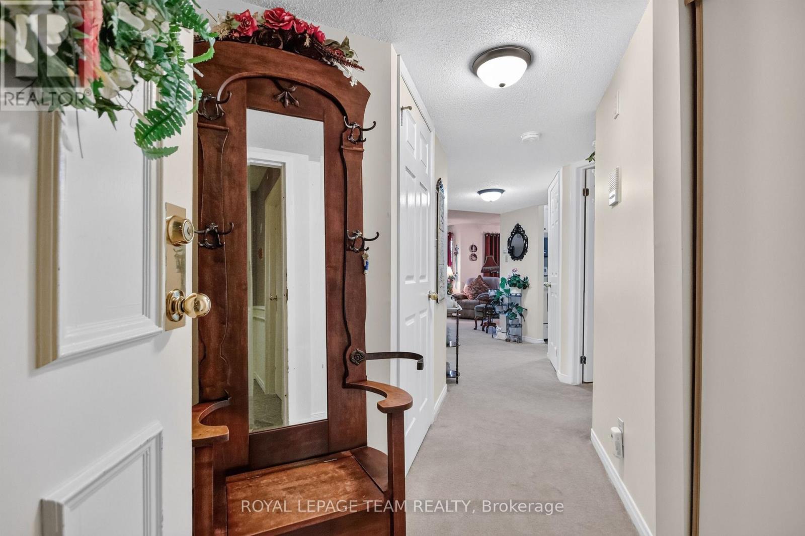 201 - 40 PEARL STREET