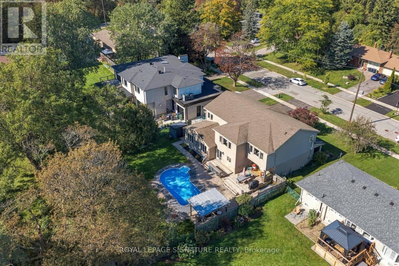5 BONACRES AVENUE