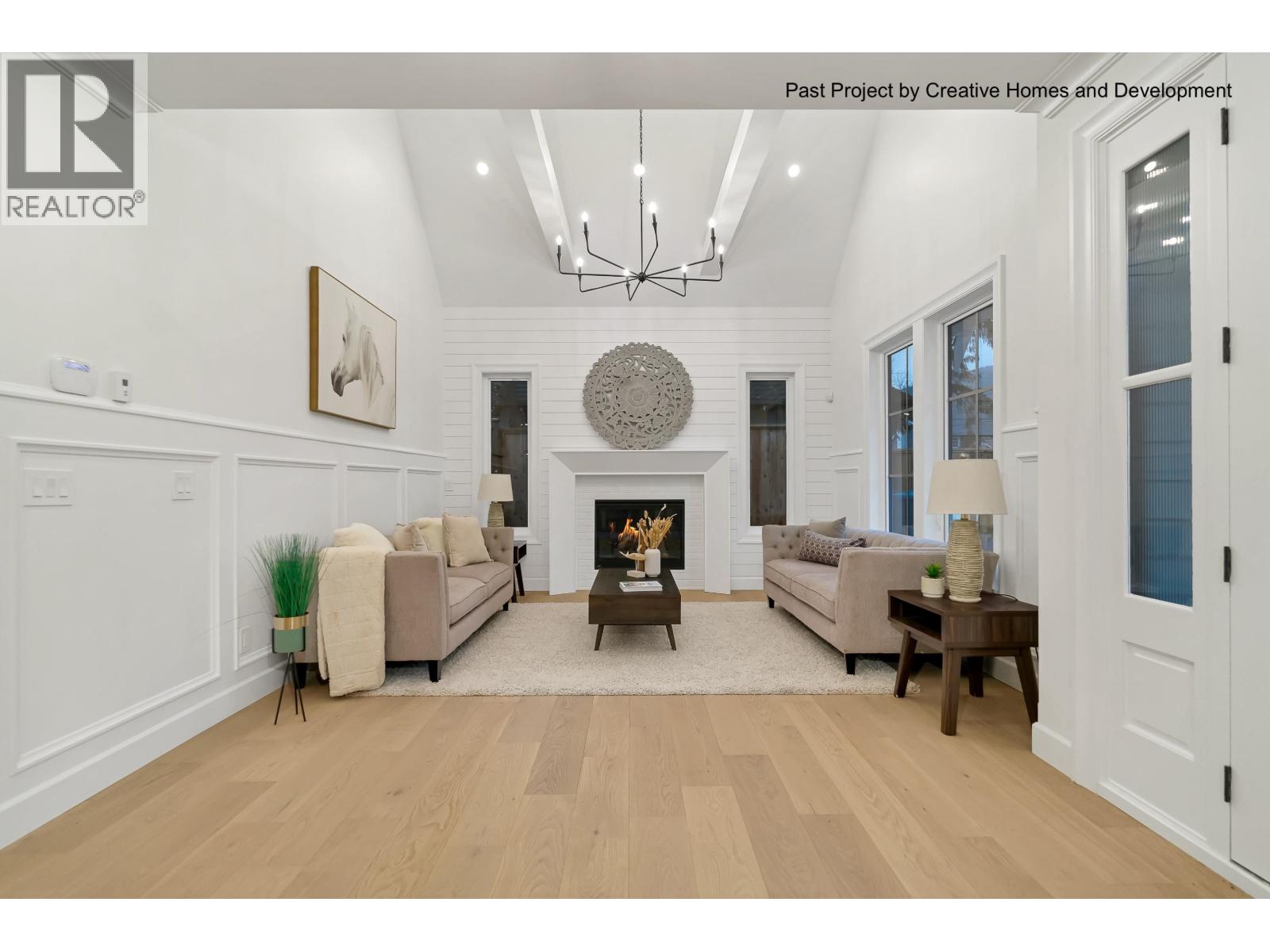 304 W QUEENS ROAD