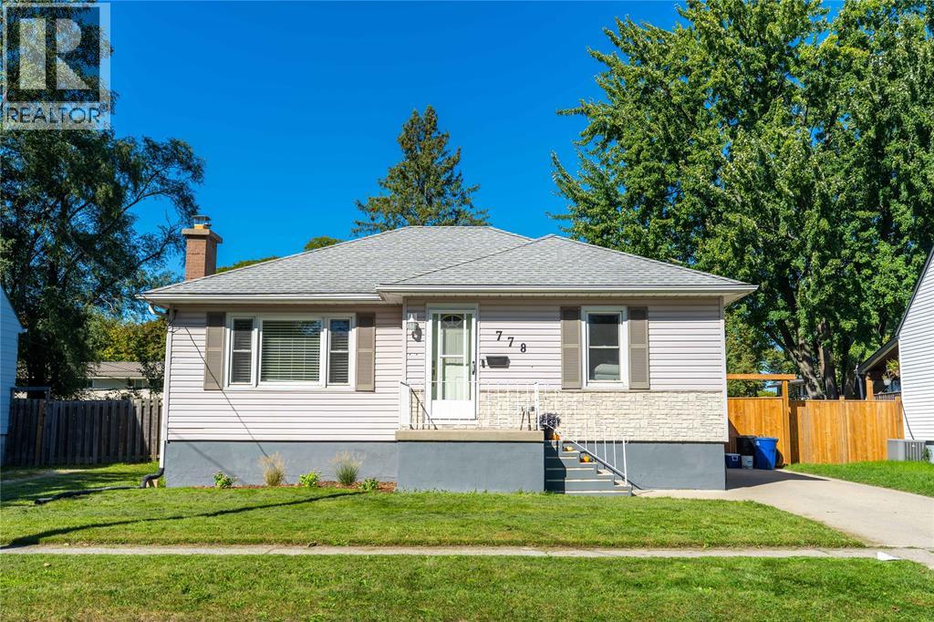 778 WELLINGTON STREET, SARNIA, ON N7T 1J6 - Image 3275343149.jpeg?d=l