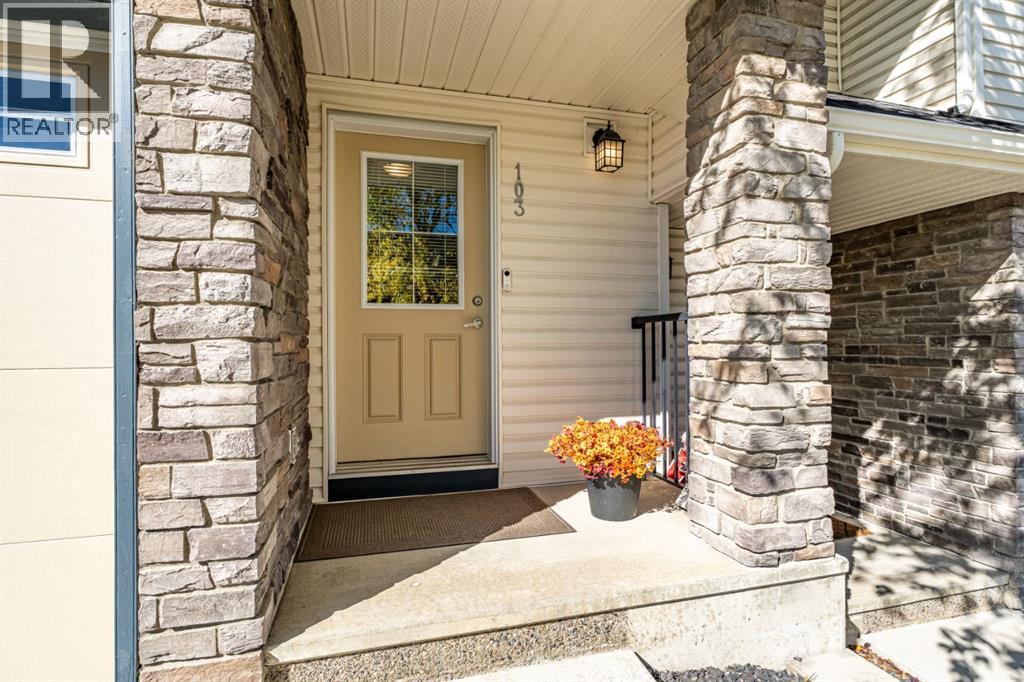 103 Panatella Road NW