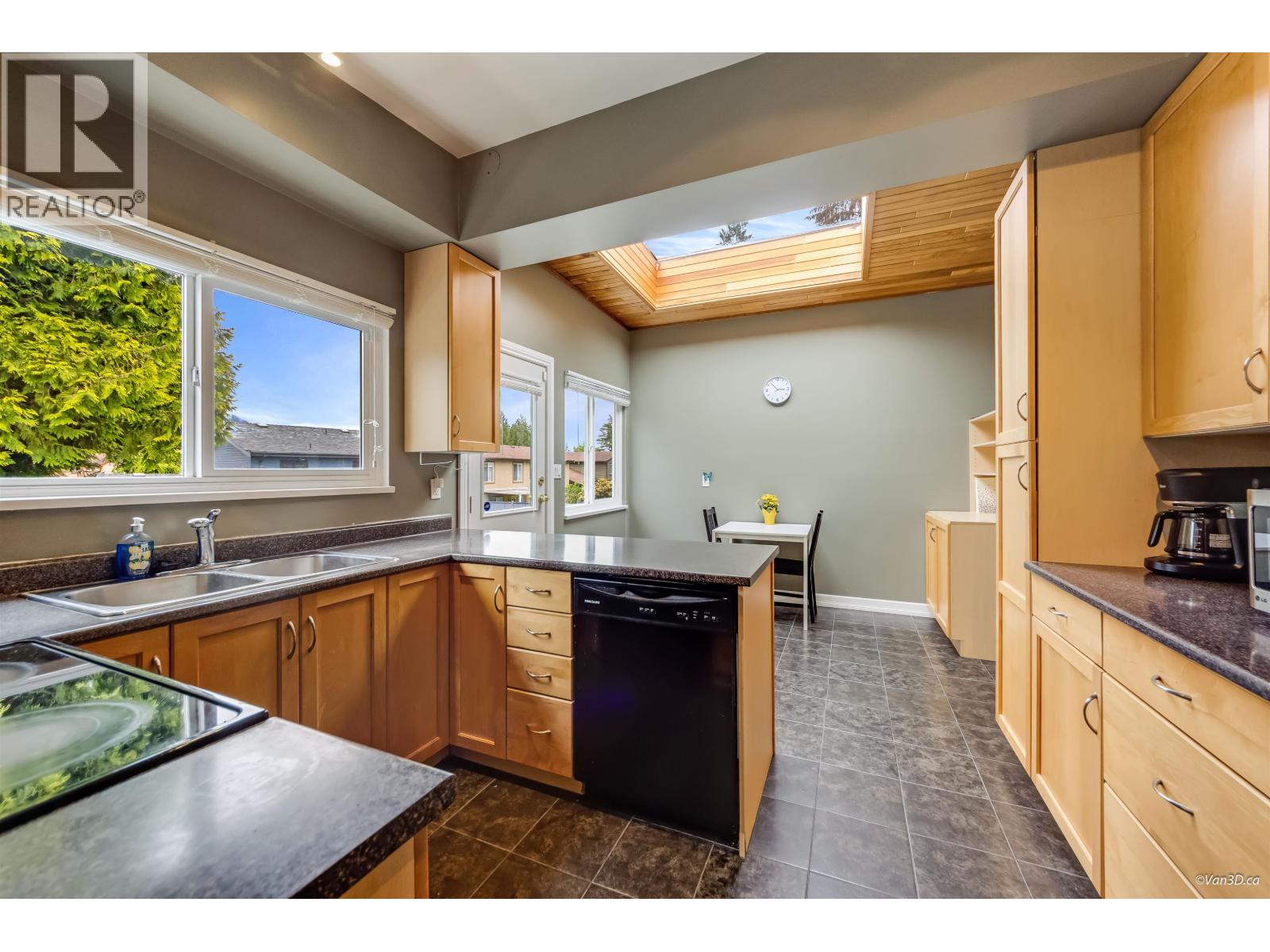 1066 BERNARD PLACE