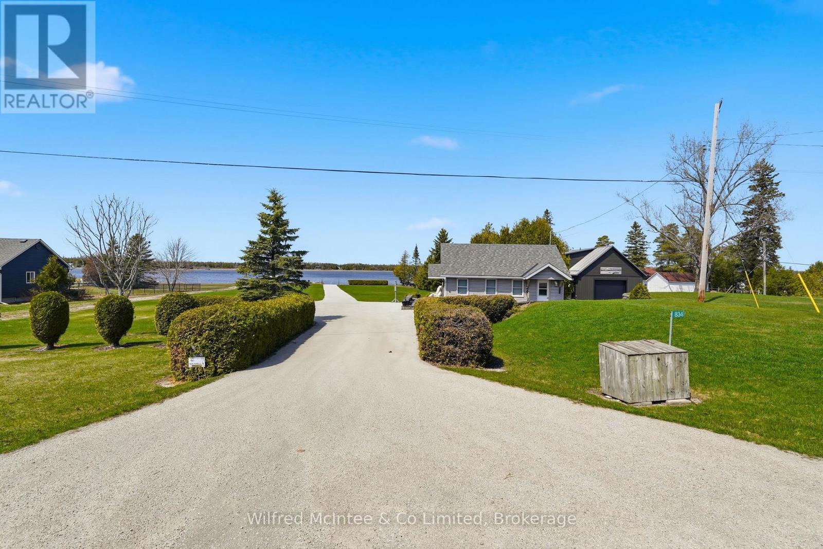 834 PIKE BAY ROAD