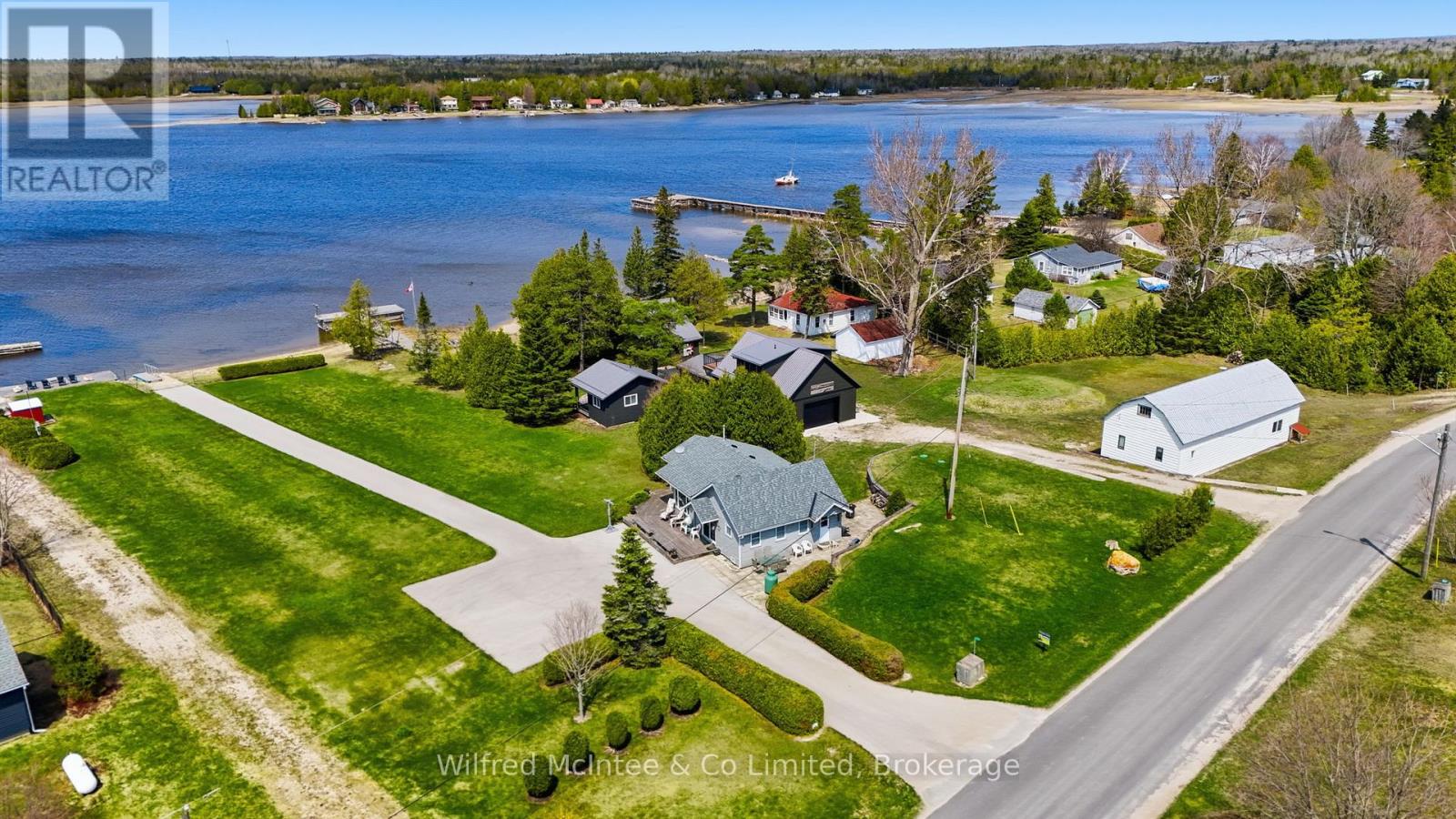 834 PIKE BAY ROAD