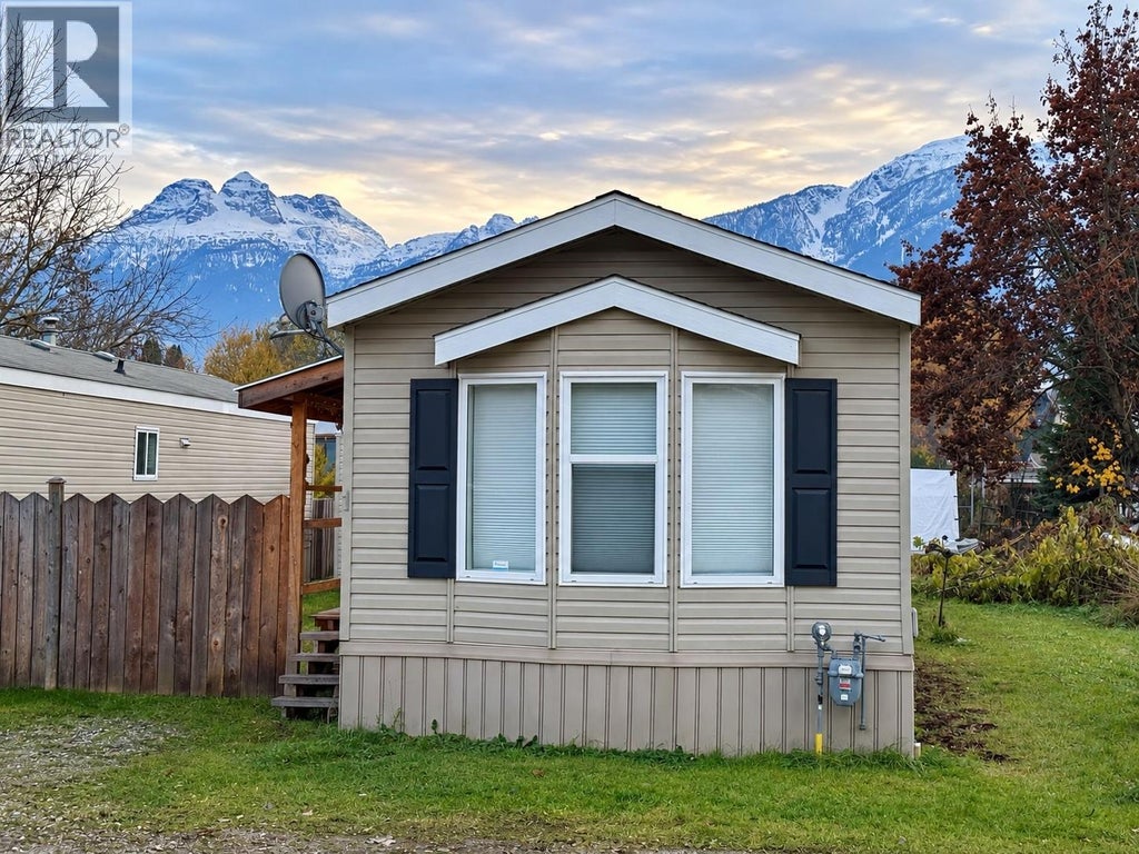 318 HUMBERT STREET UNIT# 1, REVELSTOKE, BC V0E 2S0 - Image 3515322266.jpeg?d=l