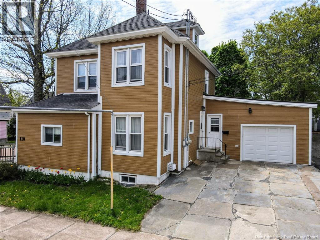 110 Cornhill - Photo 2