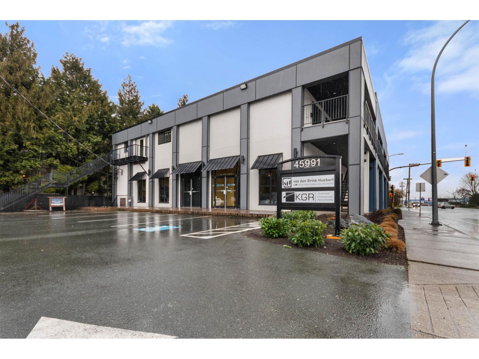 45991 AIRPORT ROAD, Chilliwack Proper South
