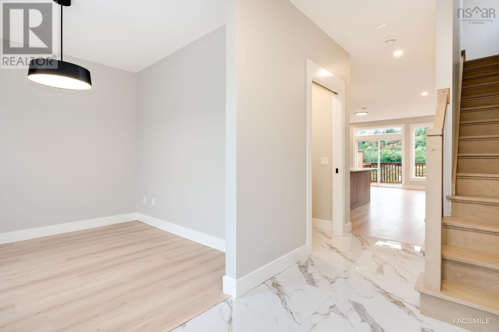 25A 184 Honeygold Drive