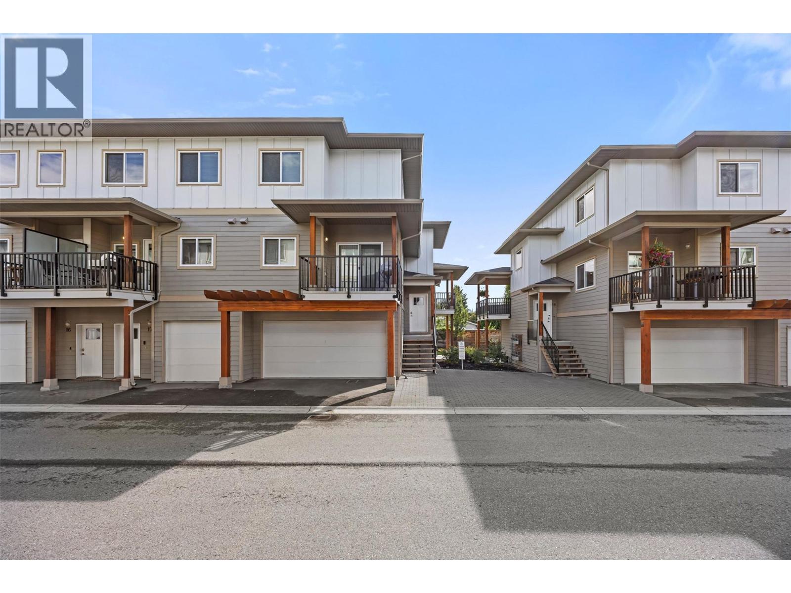 255 Taylor Road Unit# 18