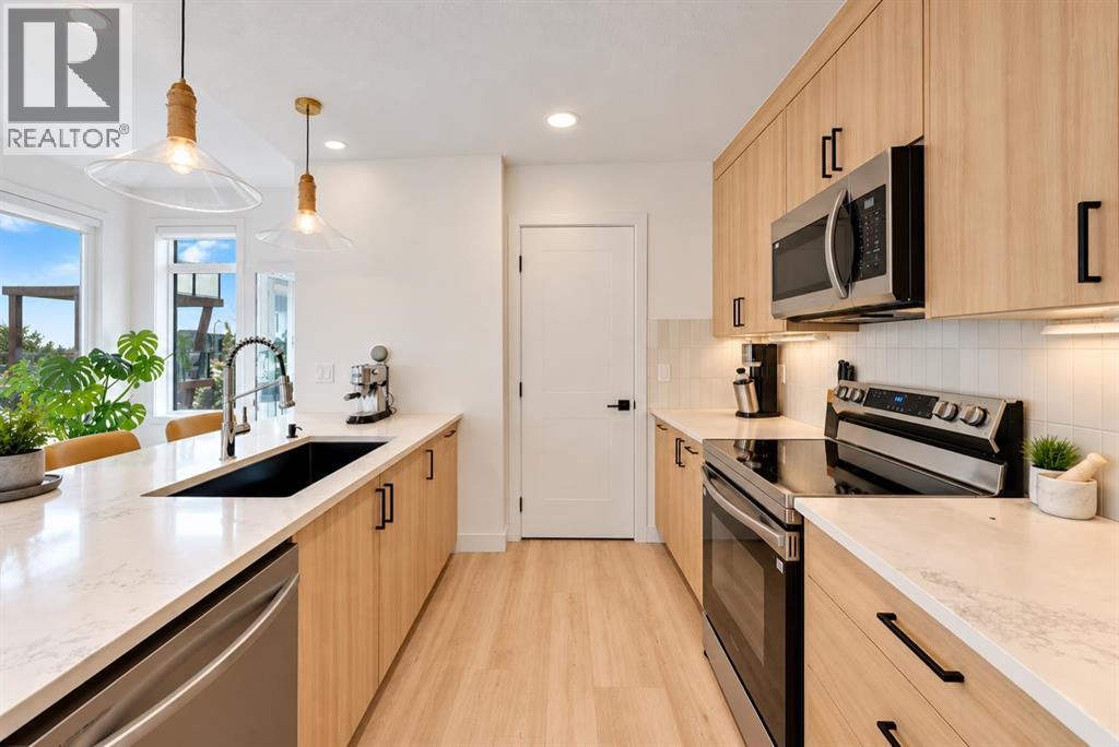 407, 562 Seton Circle SE