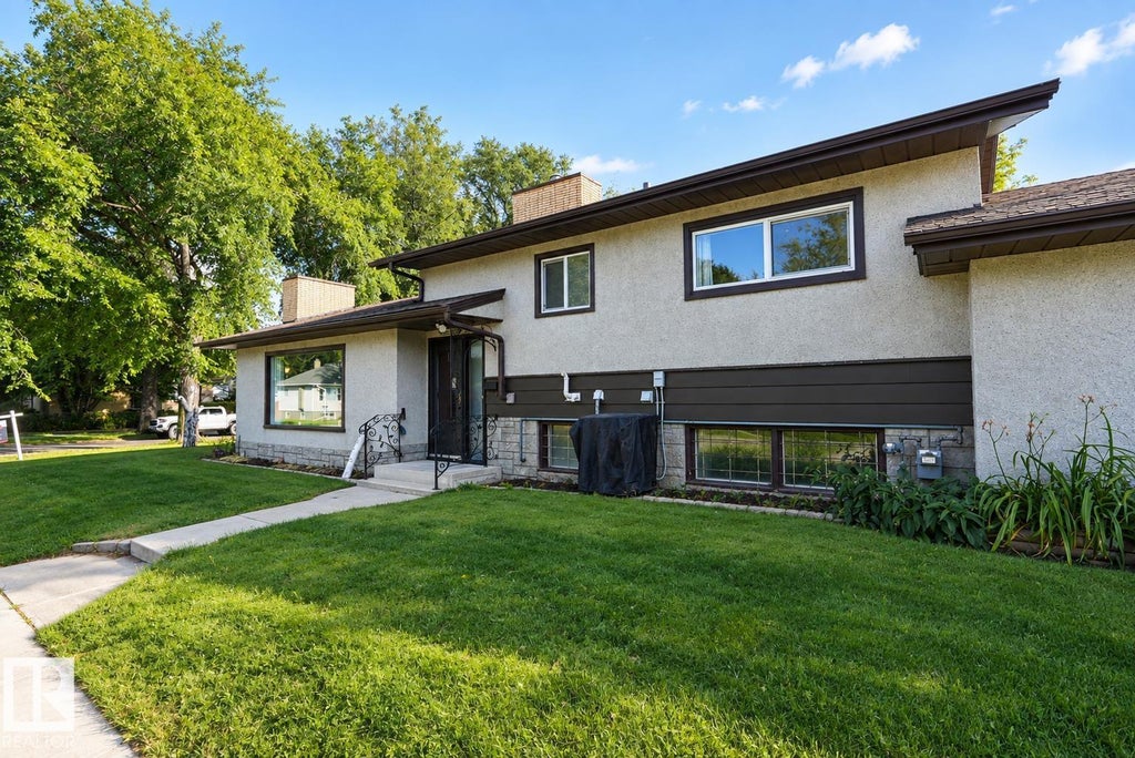 5303 119 AV NW, EDMONTON, AB T5W 1H8 - Image 3296101219.jpeg?d=l