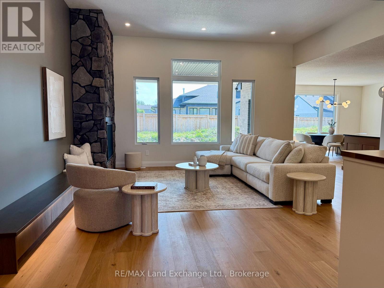 926 BOGDANOVIC WAY