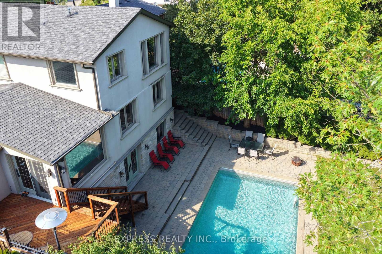 506 FALGARWOOD DRIVE