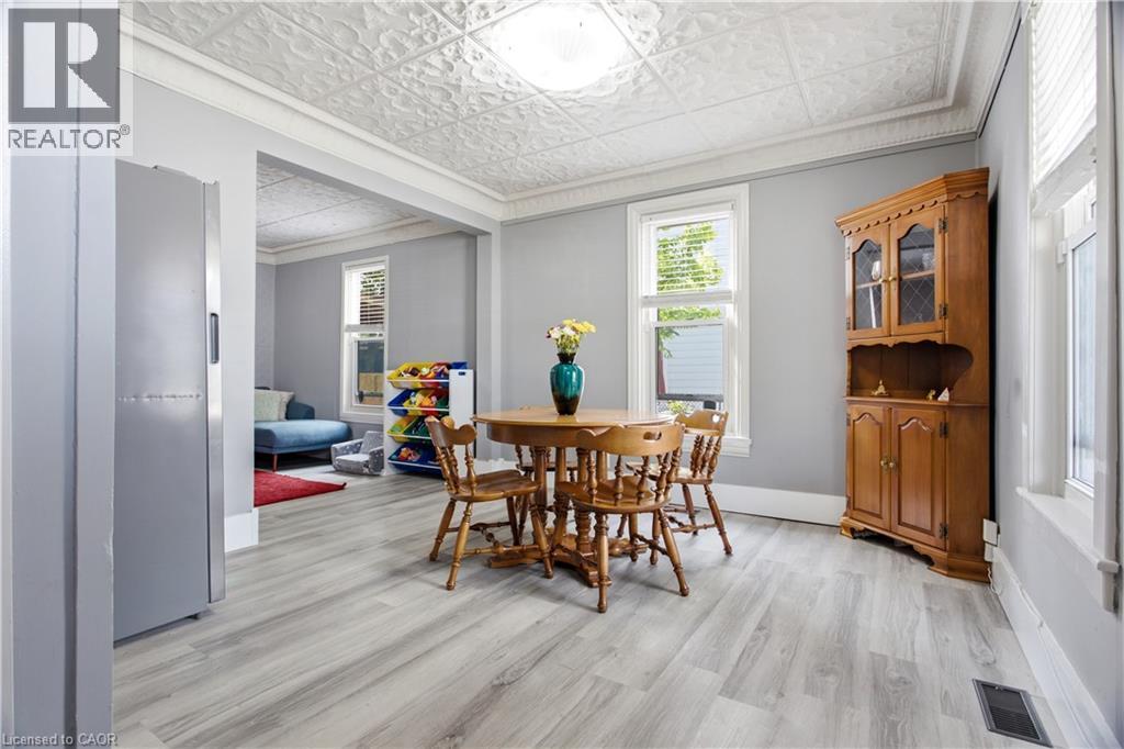 1108 QUEENSTON Road
