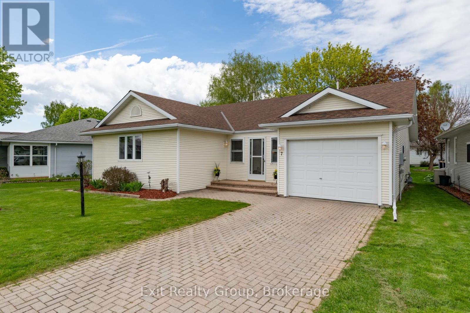 7 CRETNEY DRIVE - Photo 2
