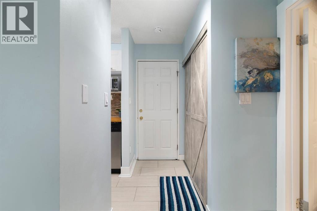 4, 930 Royal Avenue SW