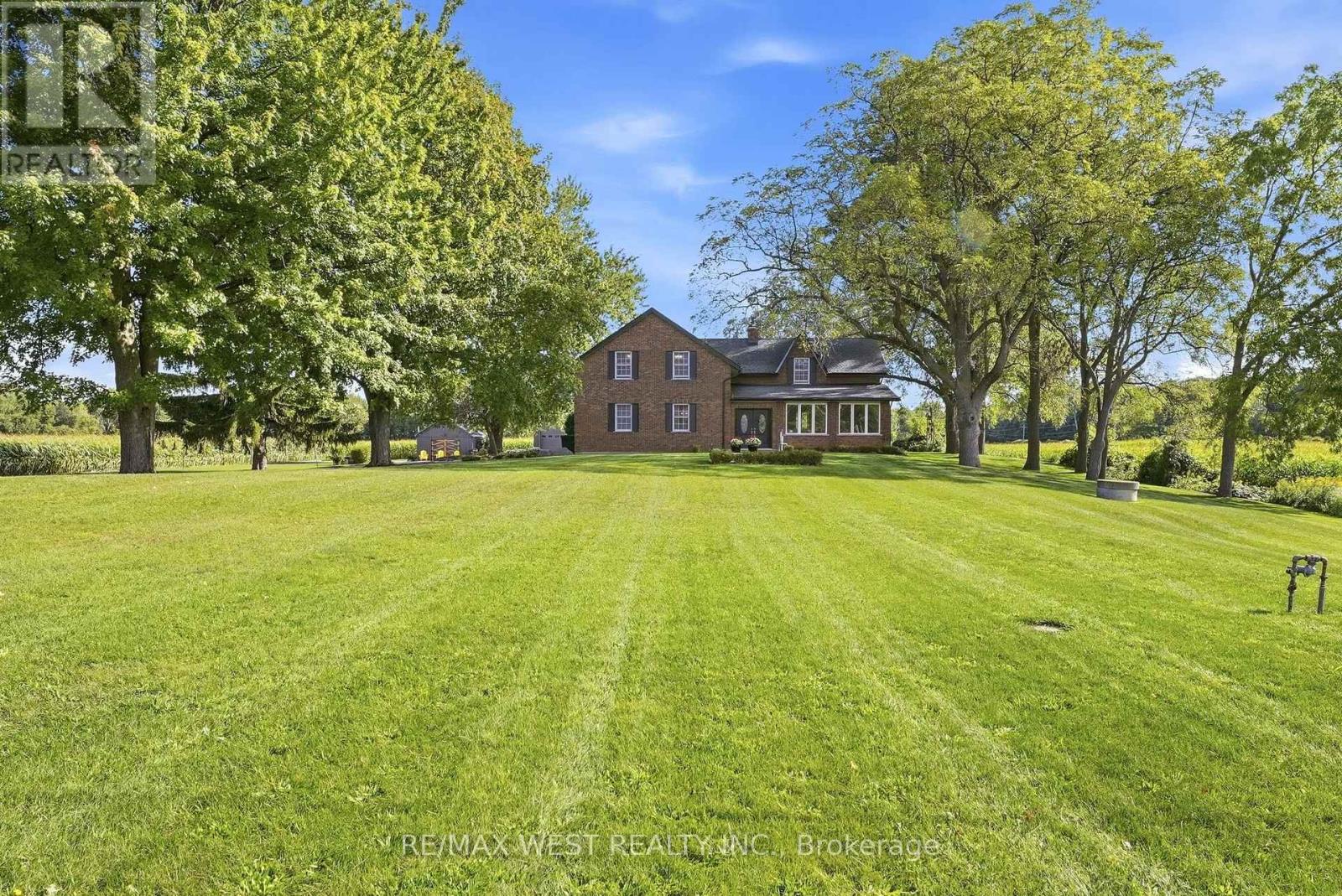 1568 HIGHWAY 59 S