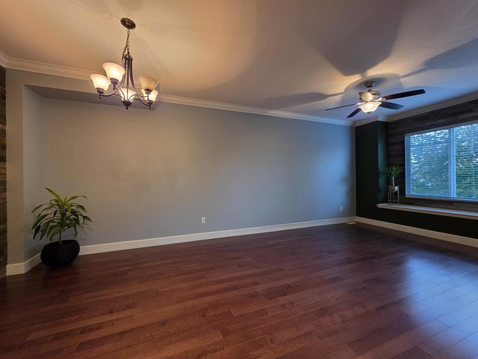 3 32792 LIGHTBODY COURT
