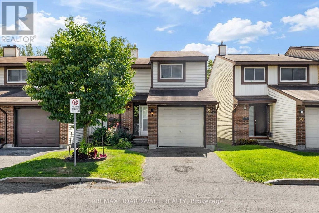 52 BANEBERRY CRESCENT