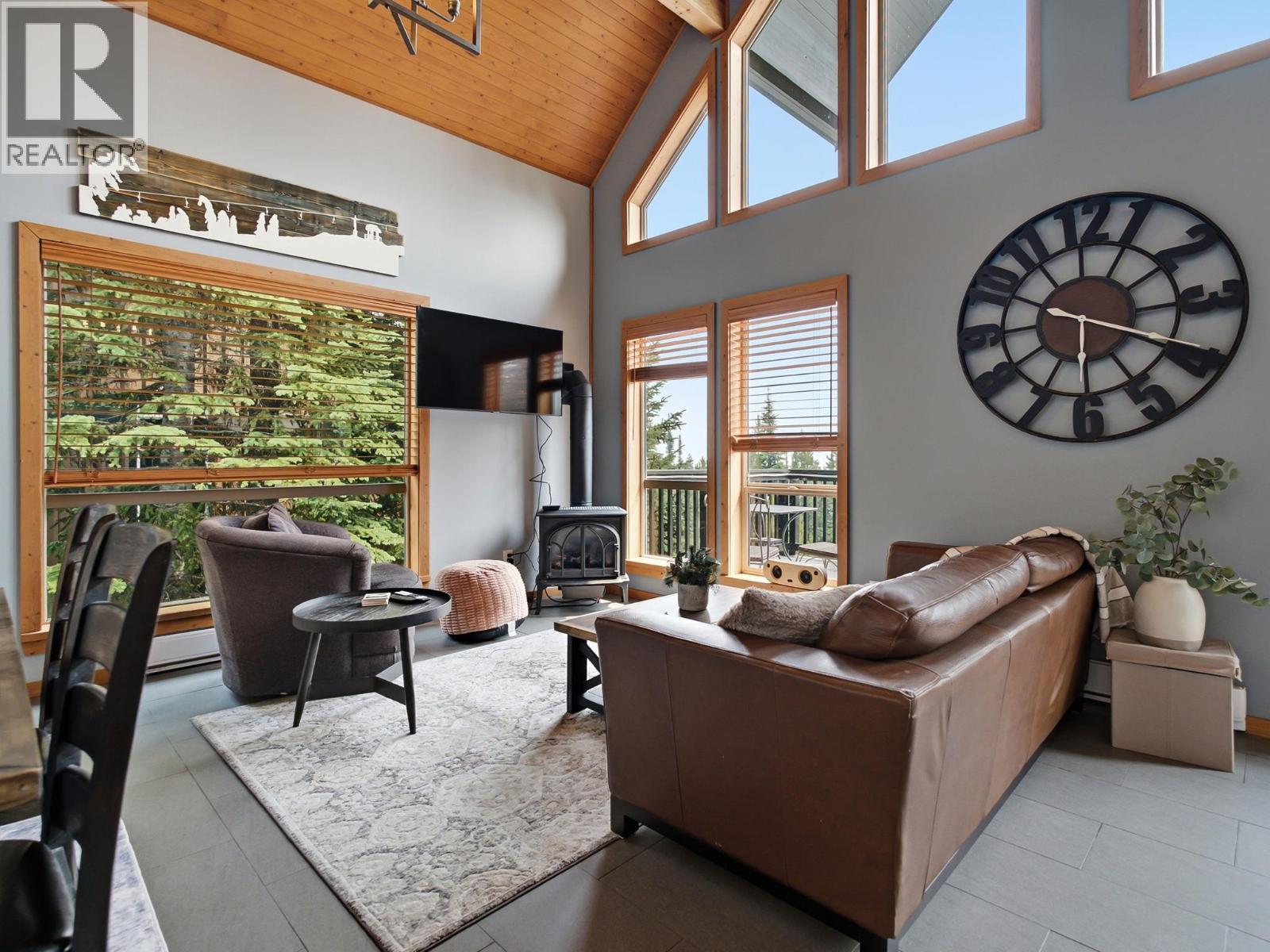 4833 Snow Pines Road