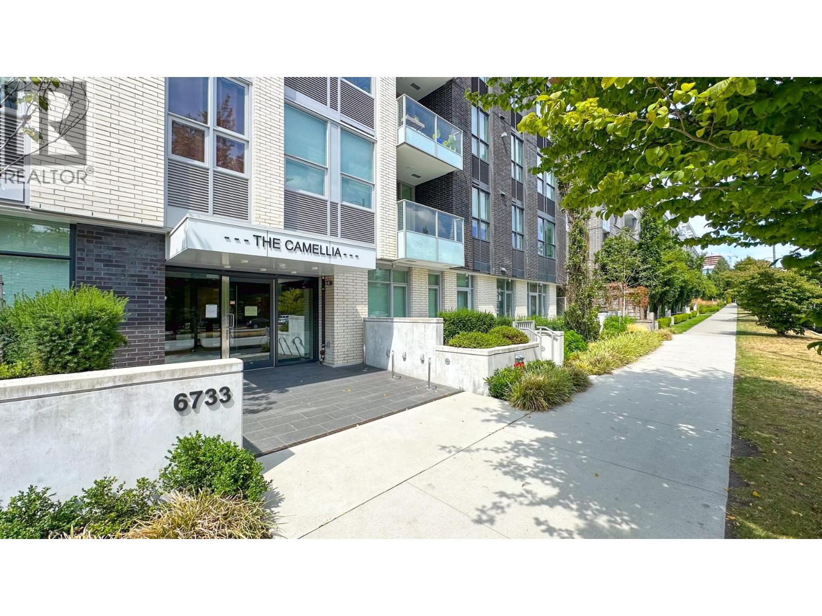 308 6733 CAMBIE STREET