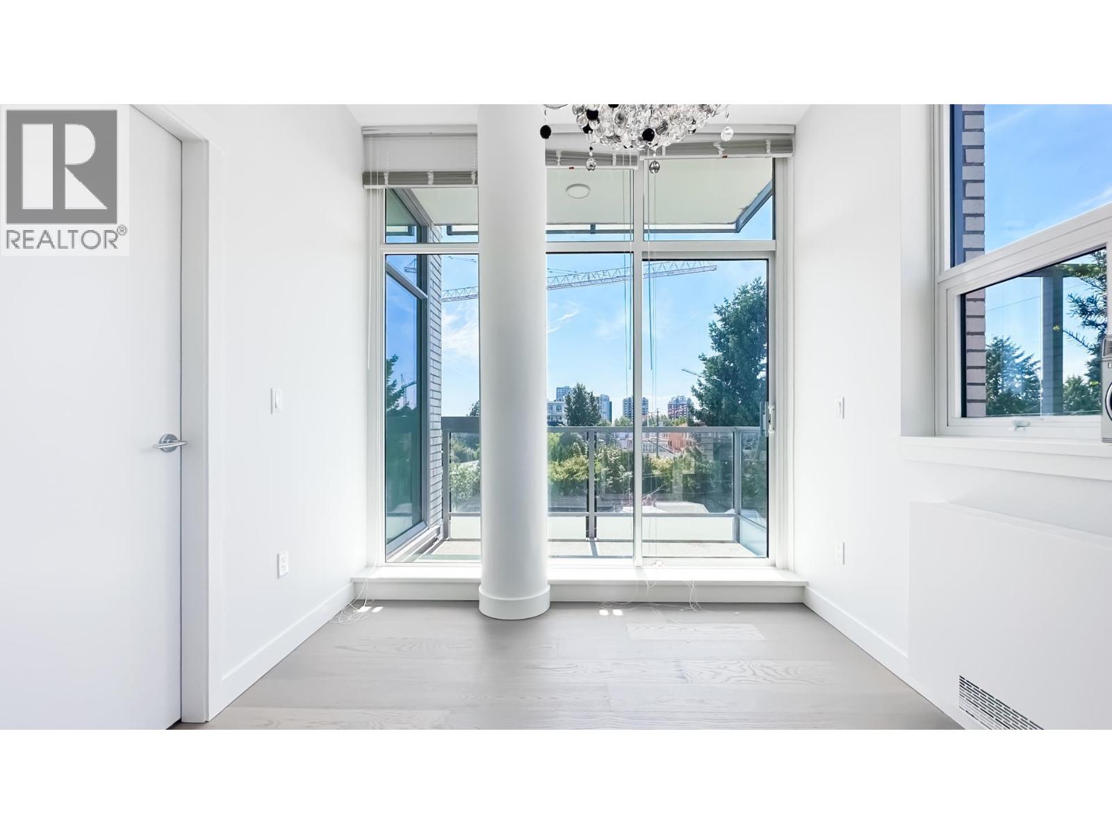 308 6733 CAMBIE STREET