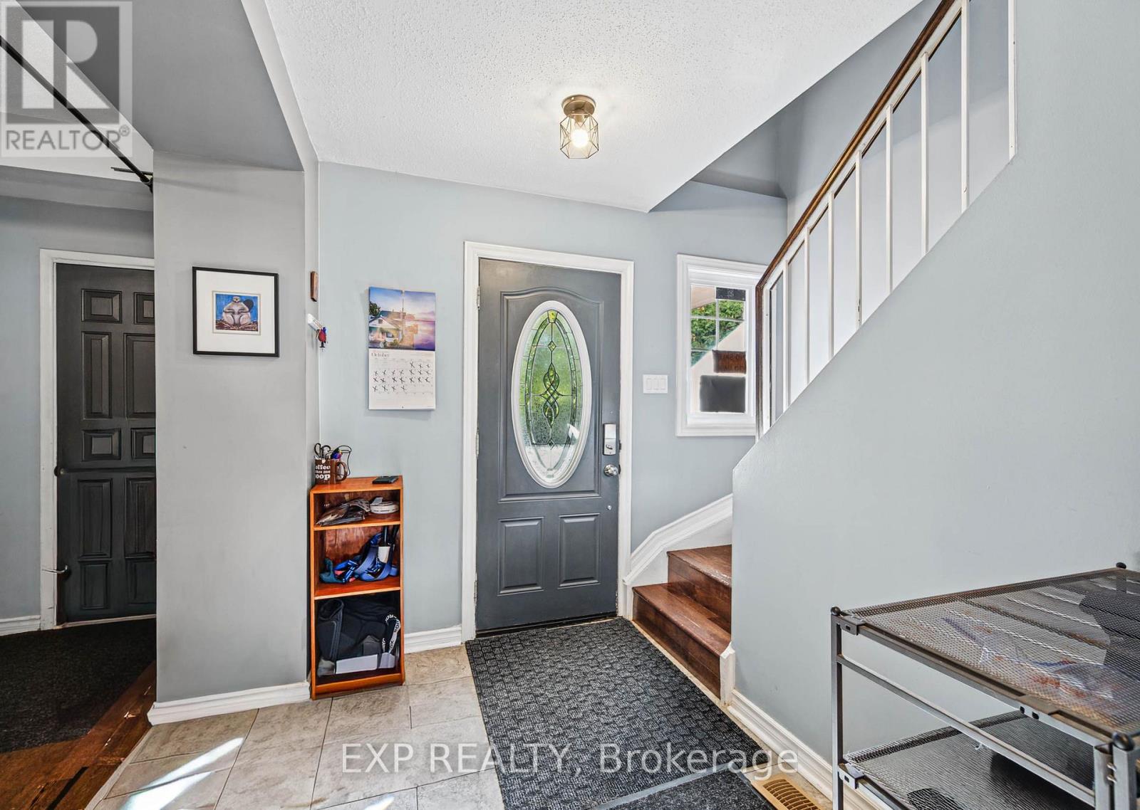 1677 LACOMBE DRIVE