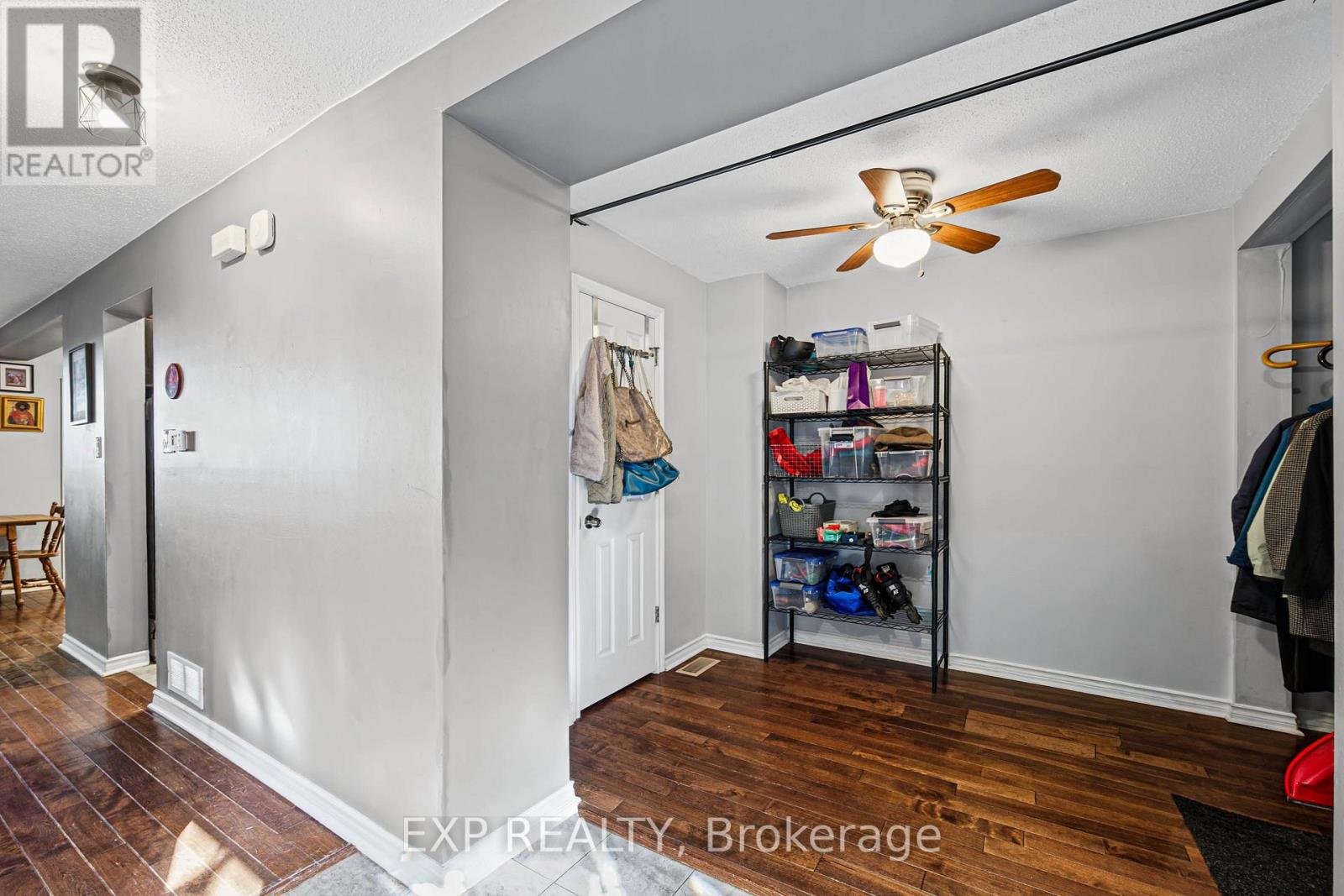 1677 LACOMBE DRIVE