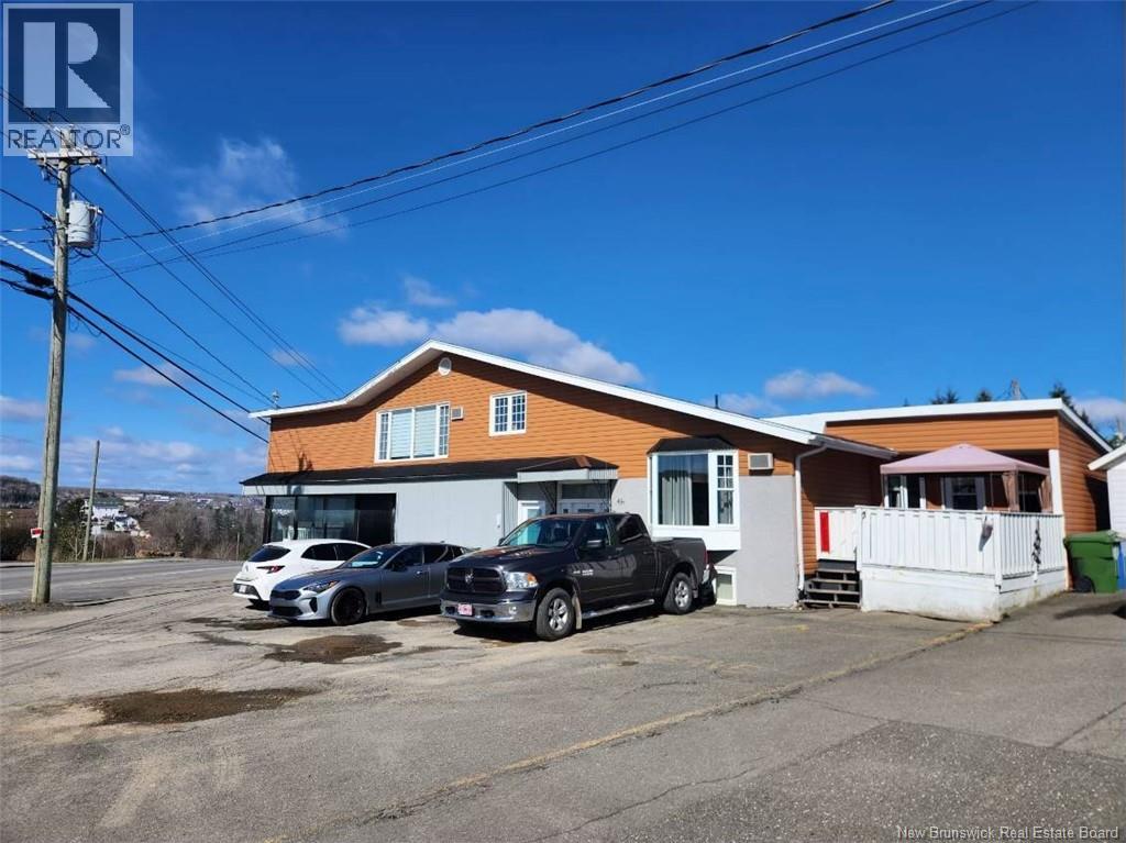 43 Evangeline Street - Photo 2