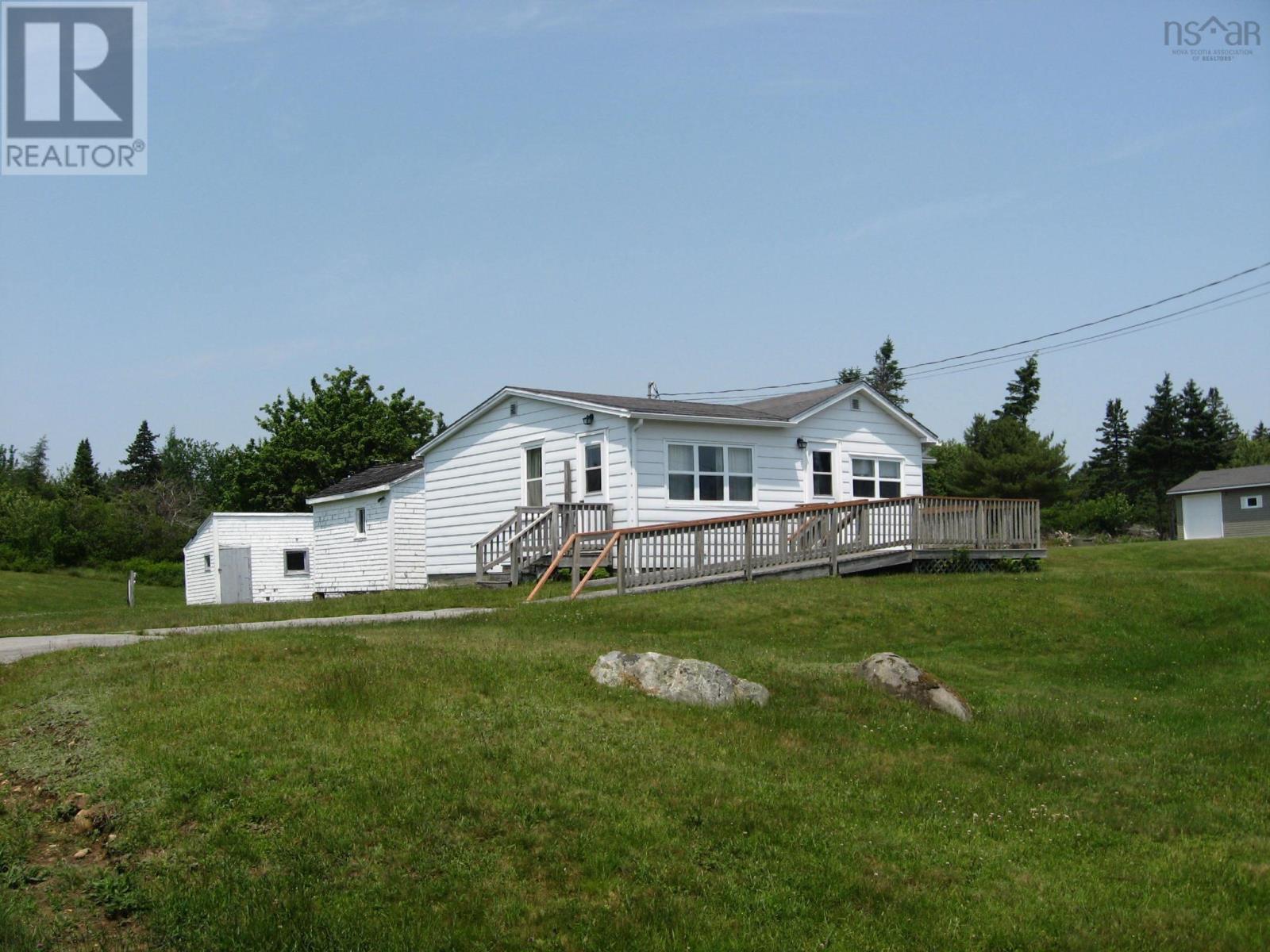 6582 Highway 3 - Photo 4