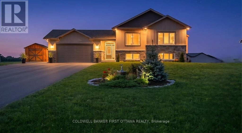 216 OWEN LUCAS STREET, MCNAB/BRAESIDE, ON K7S 3G8 - Image 2431266072.jpeg?d=l