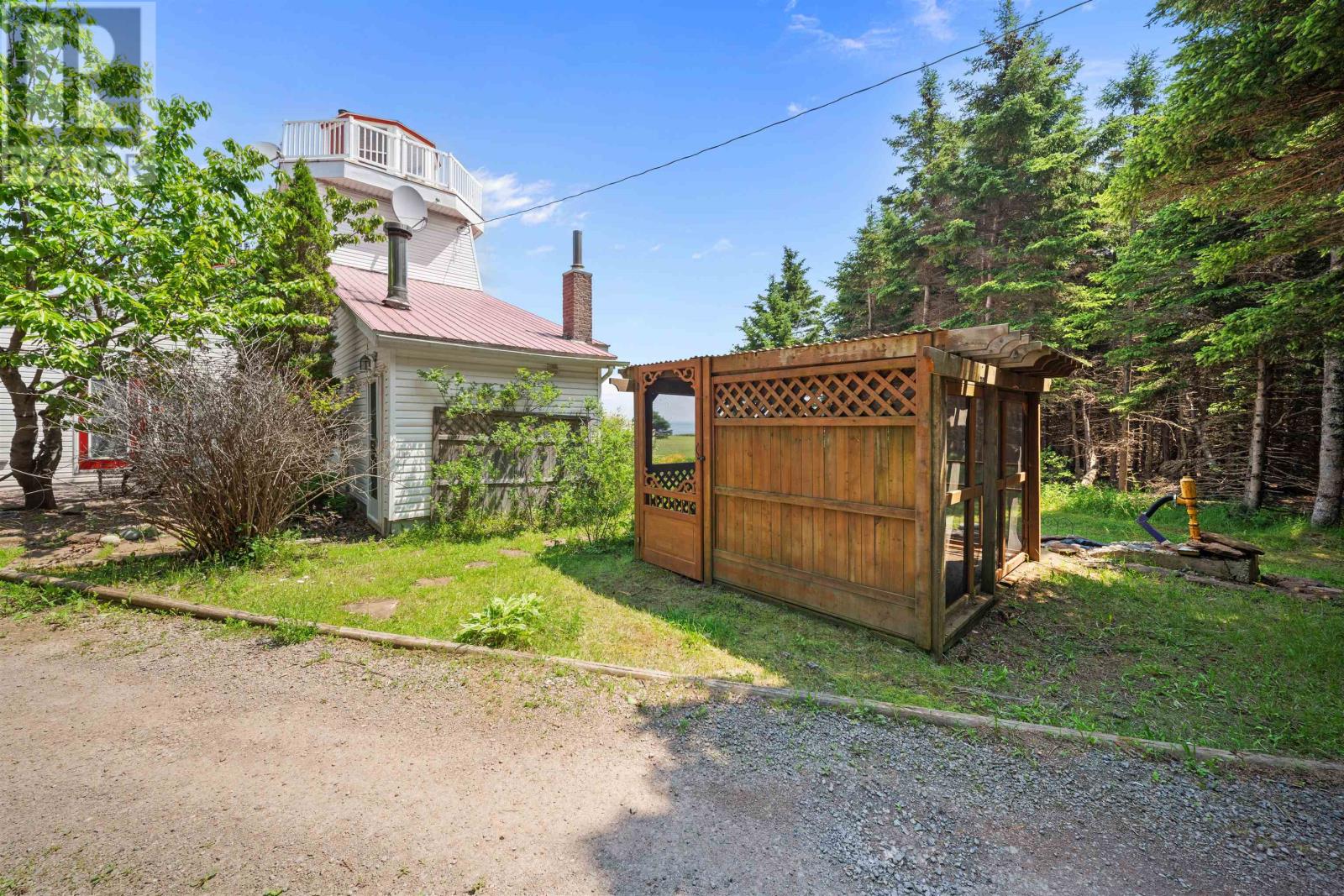122 Travalot Drive