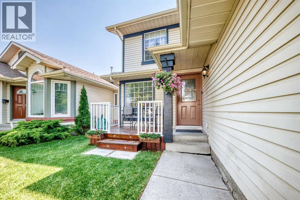 144 Riverstone Crescent SE