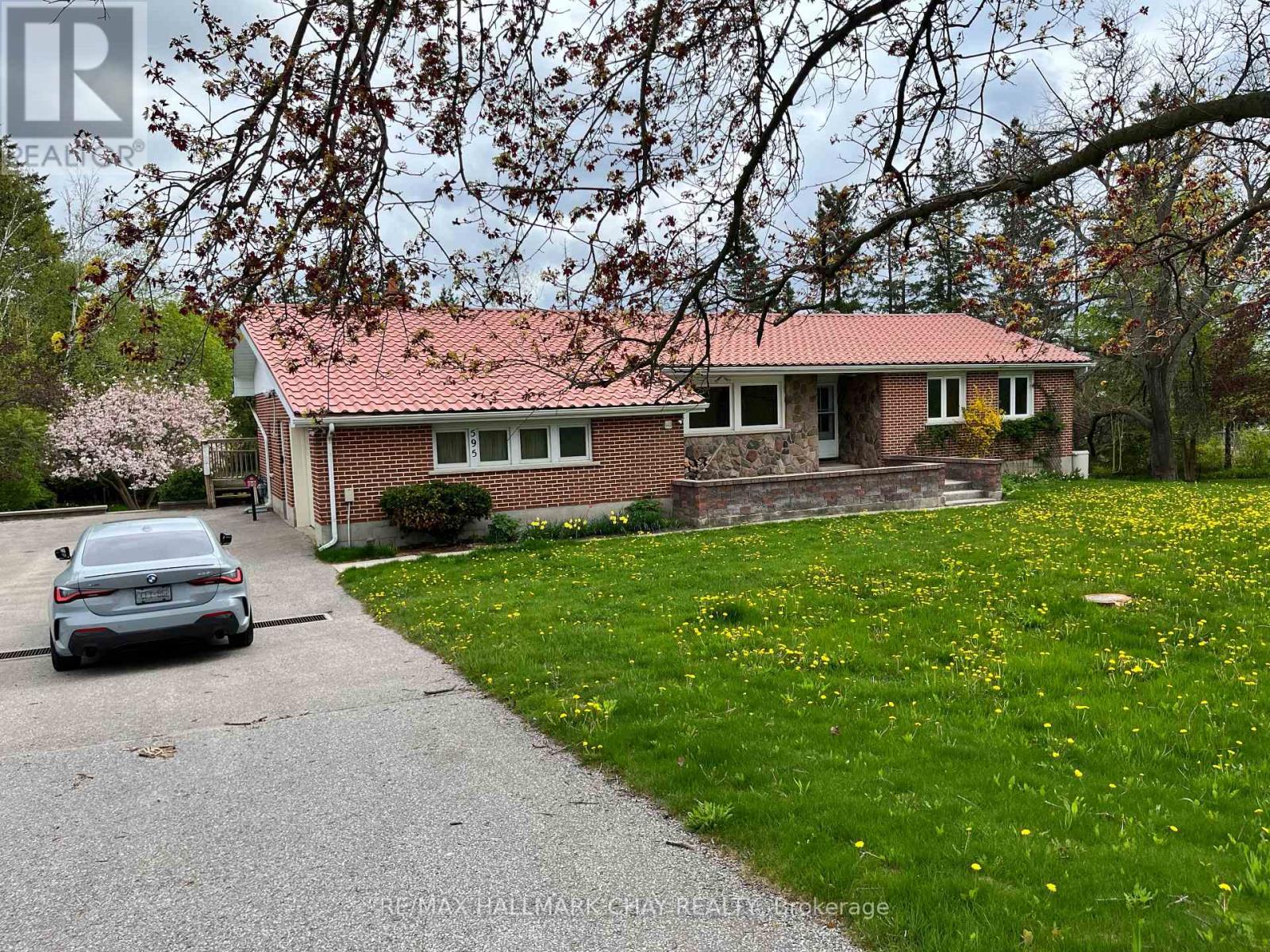595 BIG BAY POINT ROAD E