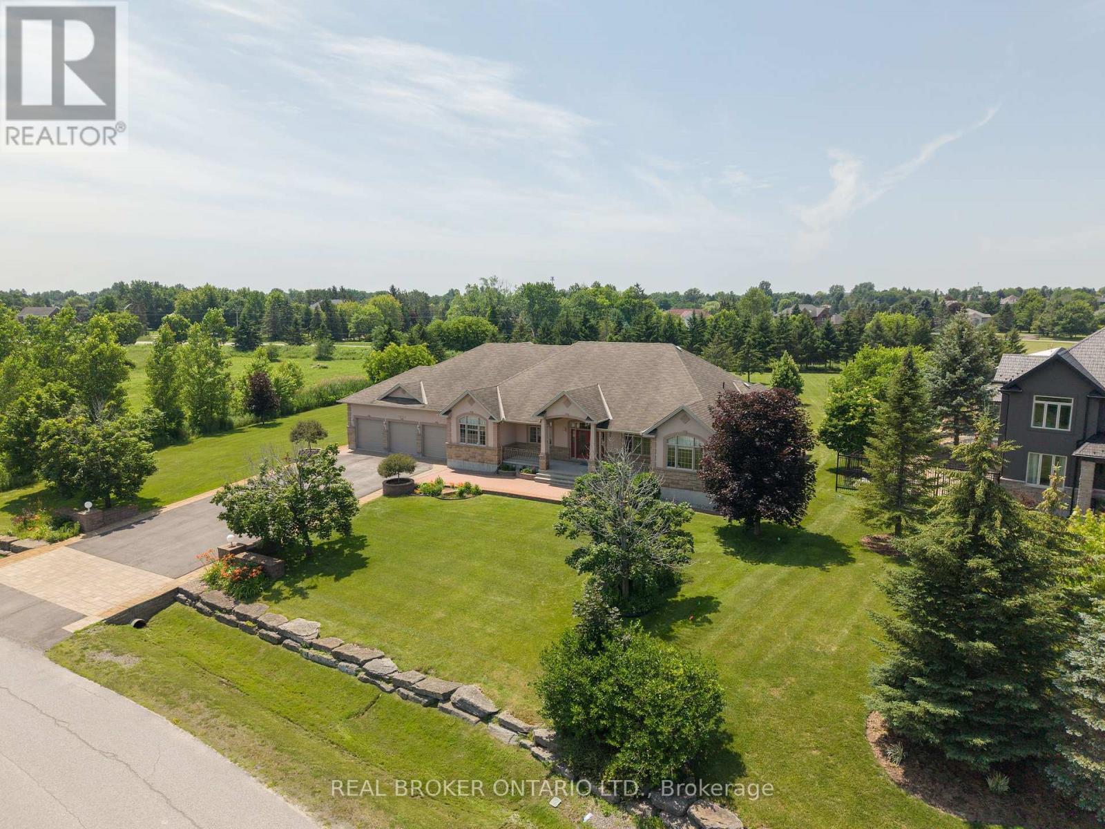 1032 BLACK CANARY DRIVE