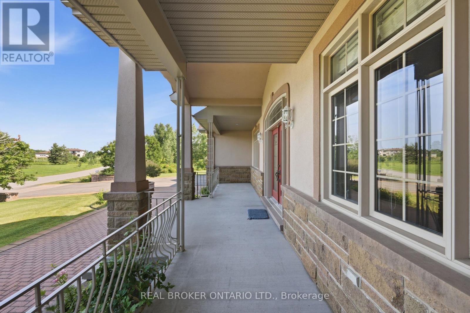 1032 BLACK CANARY DRIVE