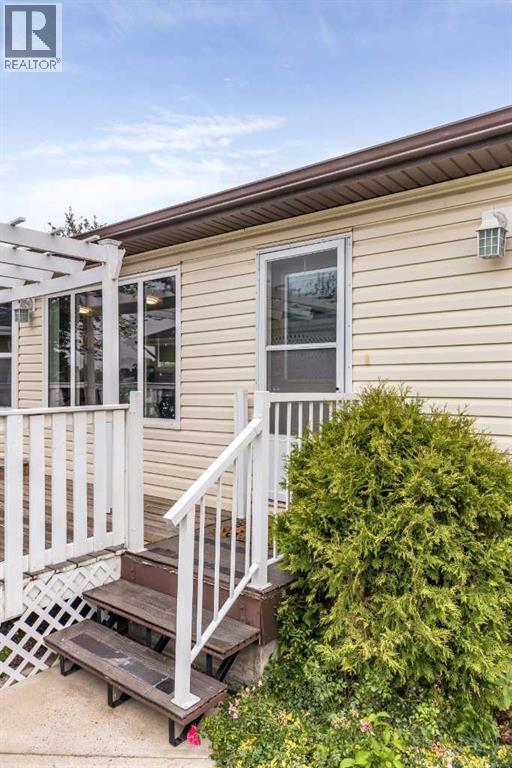 48 Chartwell Place SE