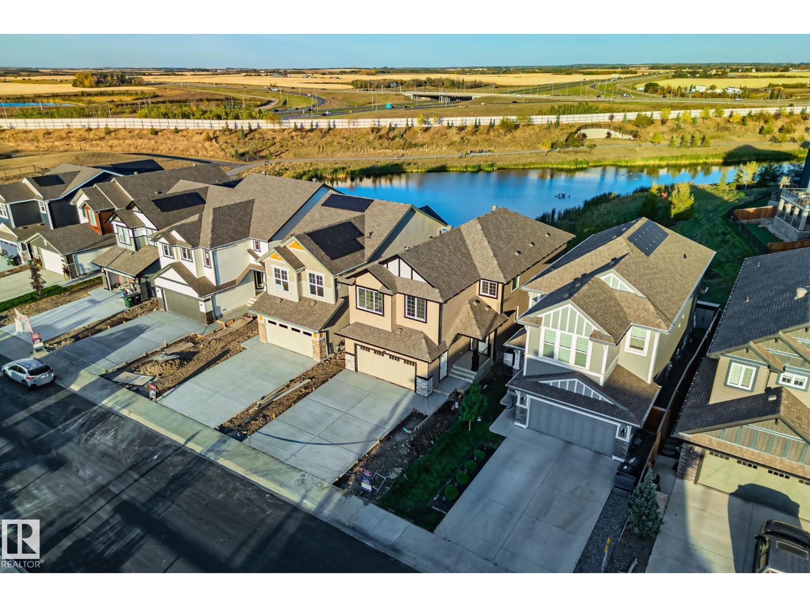 41 Savoy Cr