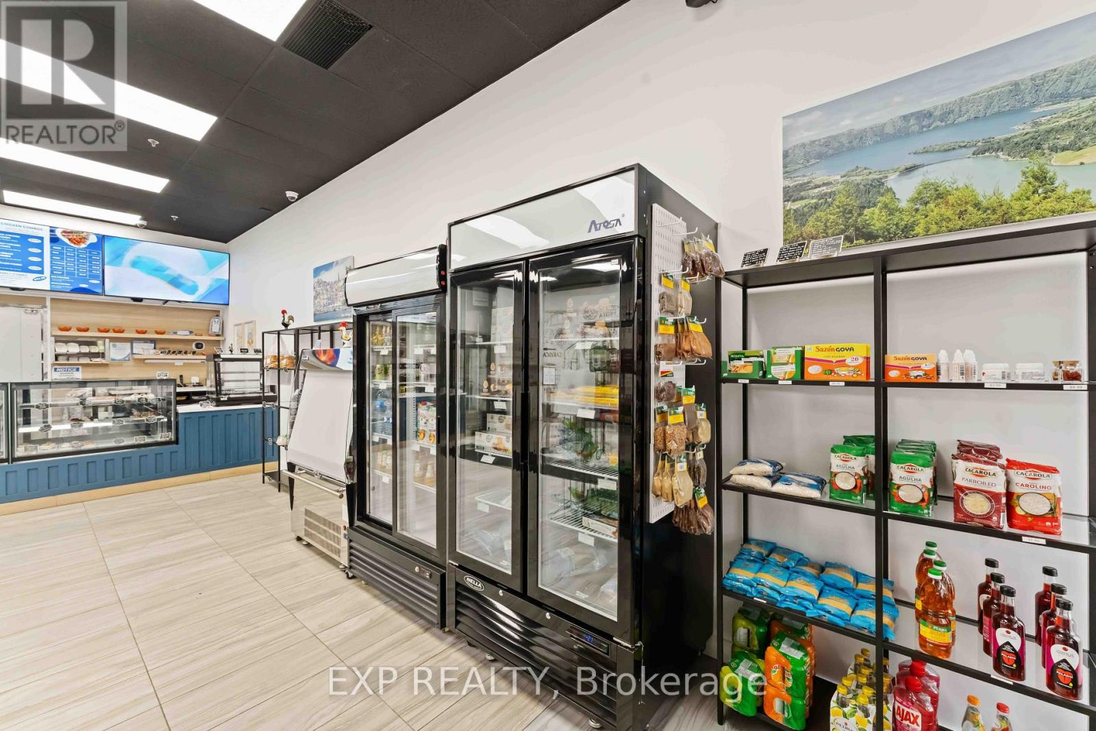 8 - 420 HAZELDEAN ROAD